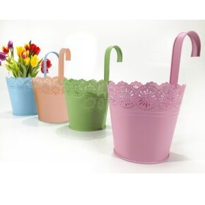Vaso con gancio in metallo effetto pizzo