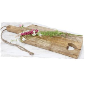 Tagliere in legno di mango con cuore intagliato