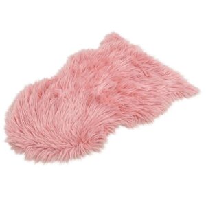 Tappeto in finto pelo rosa