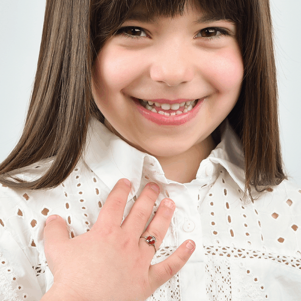 Anello bambina regolabile in acciaio con coccinella - immagine 3