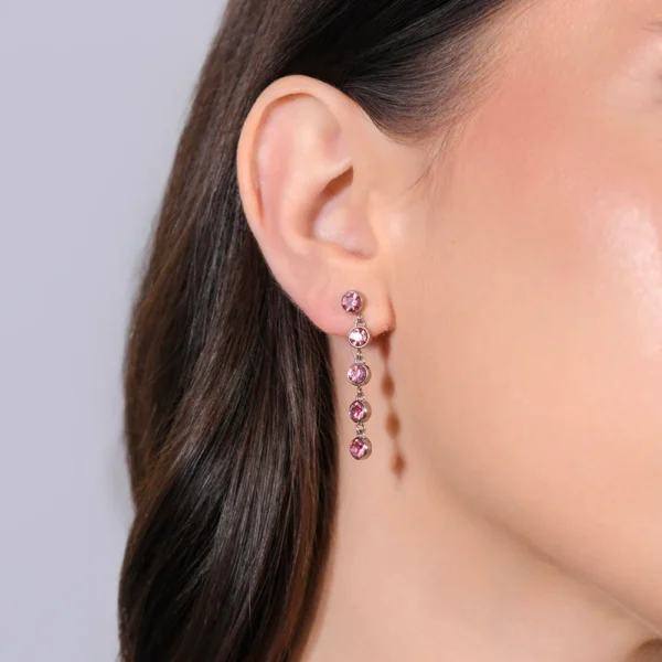 Orecchini donna in acciaio con cristalli rosa - immagine 2