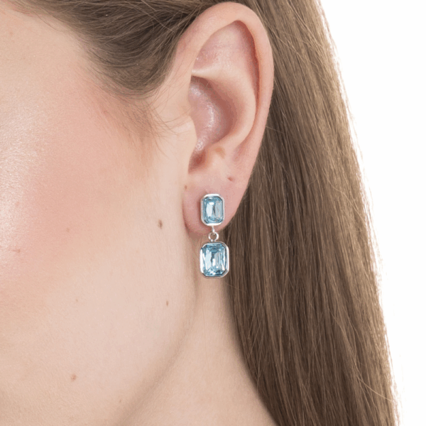 Orecchini donna in acciaio con cristalli acqua marina - immagine 2